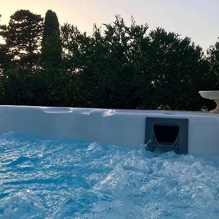 Oda ve Kahvaltı Pilati Valderice