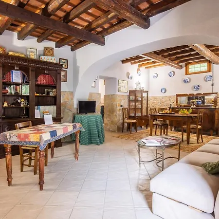 Oda ve Kahvaltı Pilati 4*